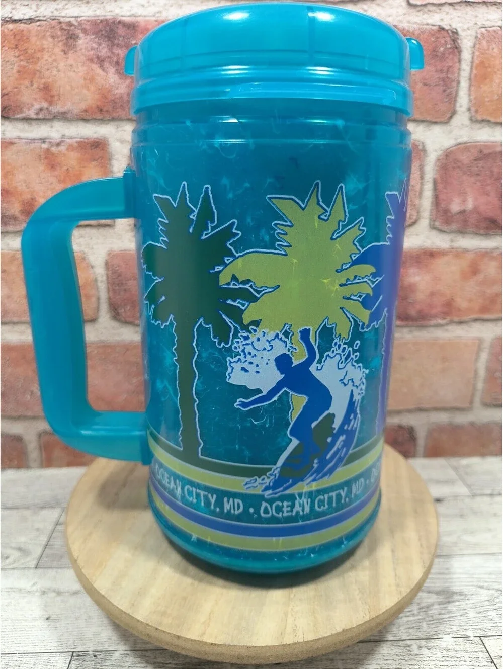 Vintage Whirley Teal Ocean City MD 32oz Travel Mug Surfing Palm Trees With Lid